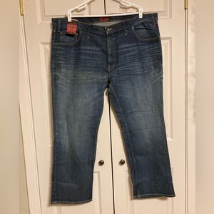 Foundry Athletics Fit tapered leg flex denim  👖.       Size 50 X 30